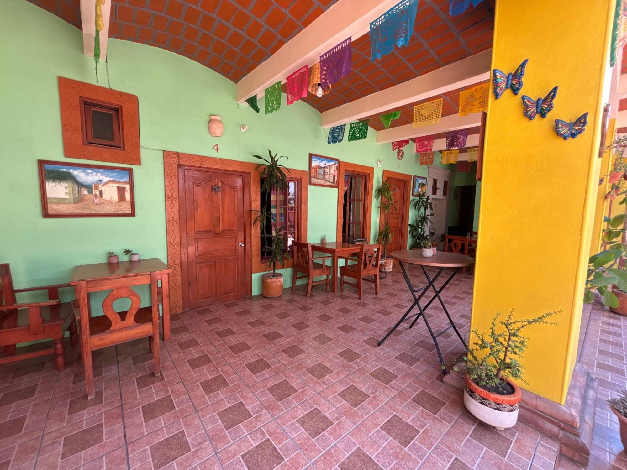 Hotel Posada "Mi Rosita" Oaxaca Buitenkant foto