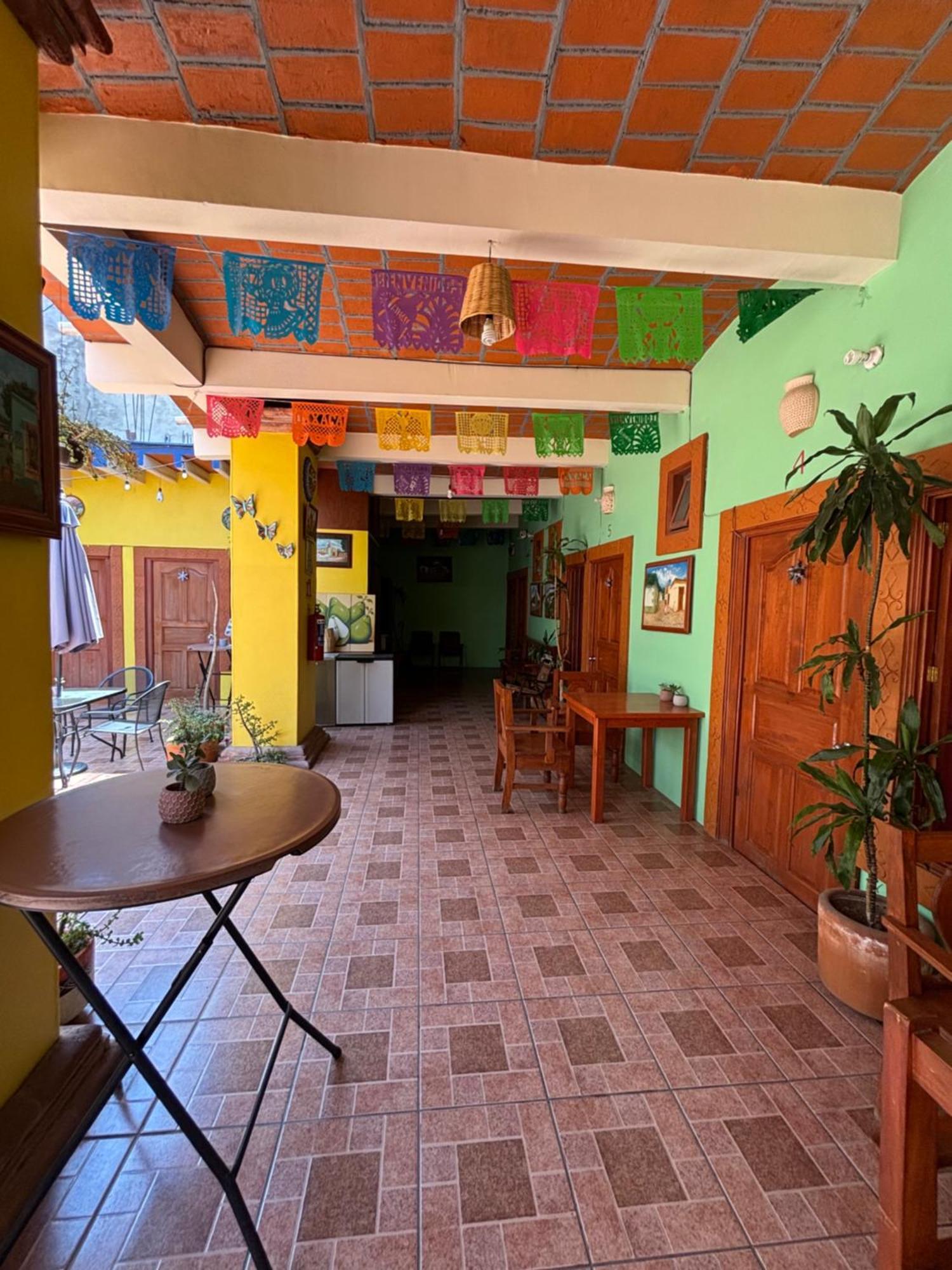 Hotel Posada "Mi Rosita" Oaxaca Buitenkant foto