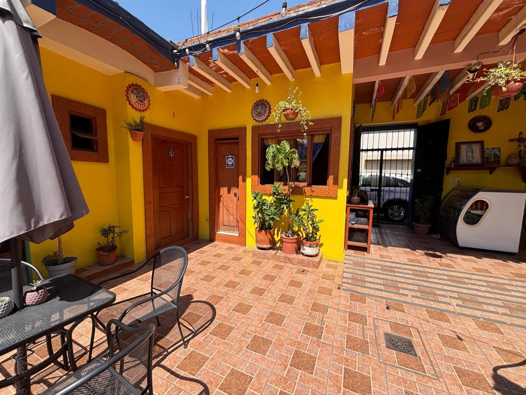 Hotel Posada "Mi Rosita" Oaxaca Buitenkant foto